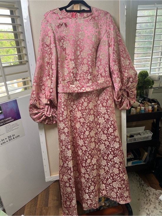 Dresses & Skirts - Pink Floral Jacquard Maxi Dress with Statement Sleeves